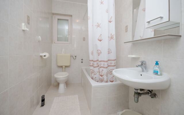 Apartments Ruza-rajska Beach