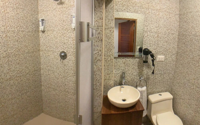 Del Niño Apartments