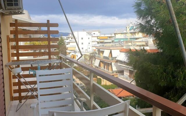 Rooftop Studio Apt - Metro Cholargos - 5 Min Walk