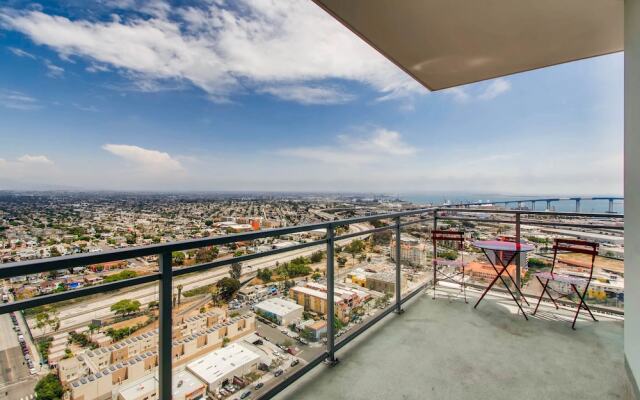 Perfect 2 BR2 BA Luxury Bldg