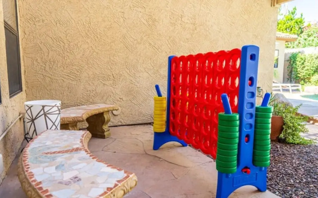 Luxury Scottsdale Home W/pool and Hot Tub!