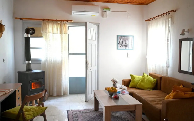 Private and Quiet House Near Limnionas Beach