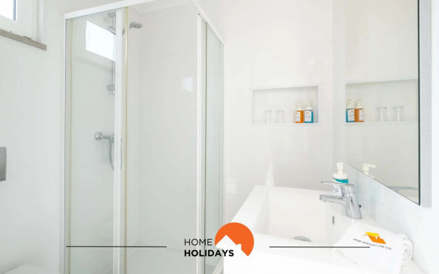 #098 Guest Antonieta Studio with Ocean and OldTown View