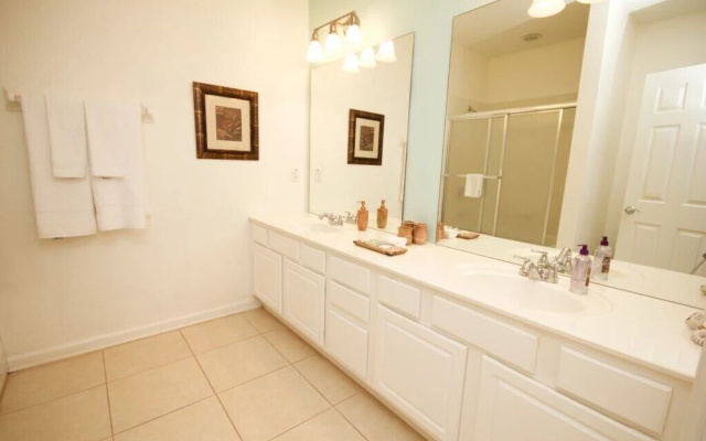 3 Bedroom Town Vista Cay Home
