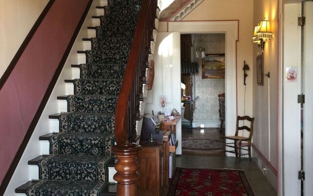 The Gridley Inn B&B