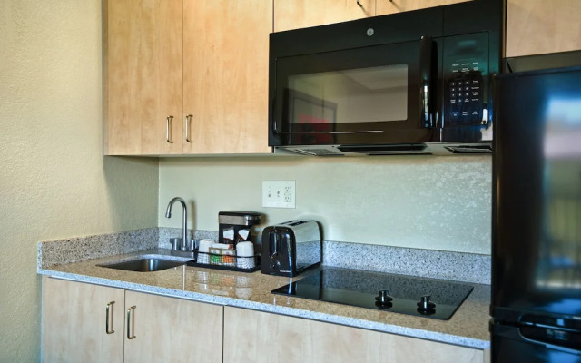 Oxford Inn & Suites Lancaster