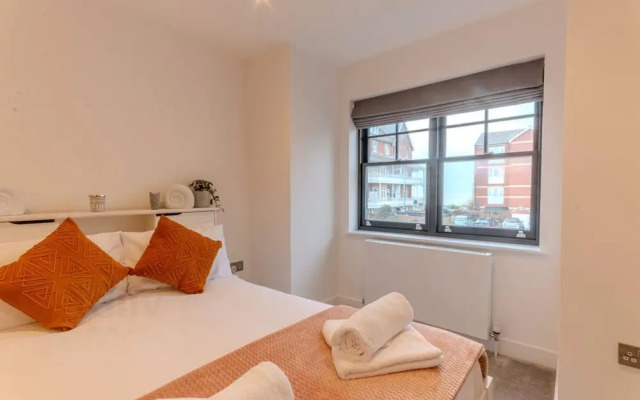 Stylish Westgate-on-sea Haven Near Beach By Adliv