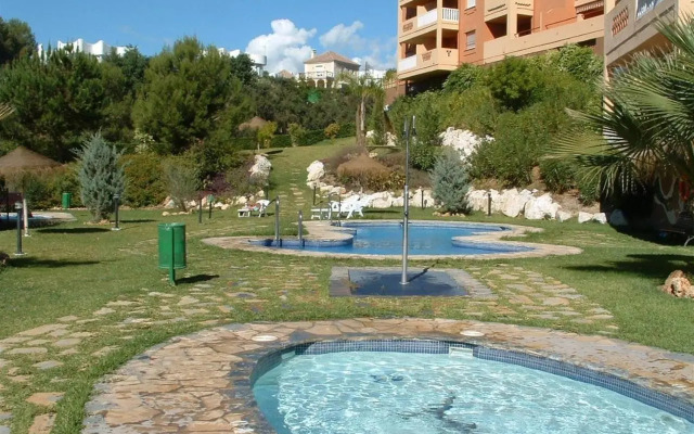 Luxury 2 Bed Apt Freeview Tv Wi