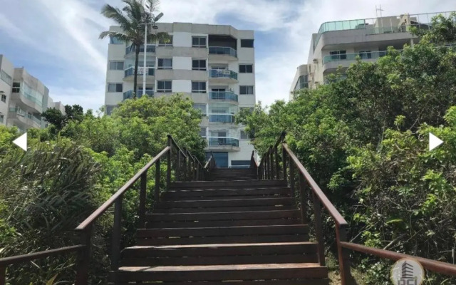 Apartamento peracanga com vista para o mar