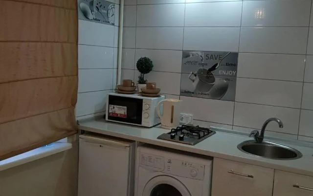 Квартира у метро Студенческая, Фармакадемия, Караван