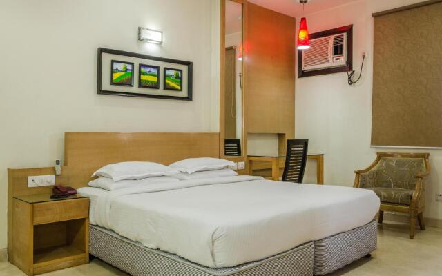 Hotel Metropolitan Karol Bagh