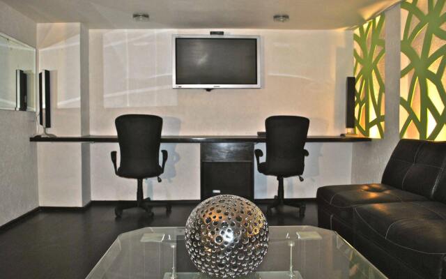 Business Suites SG
