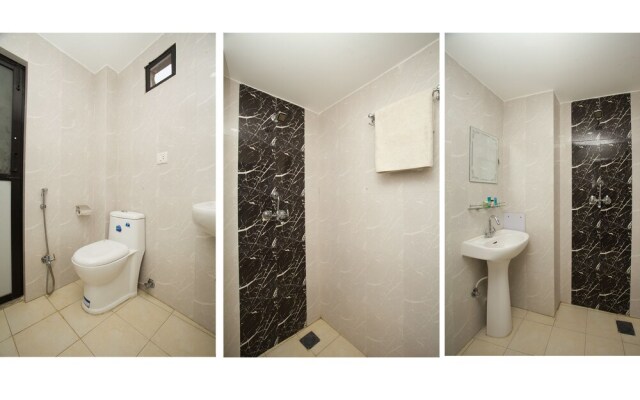 OYO 156 Hotel Sweet Town