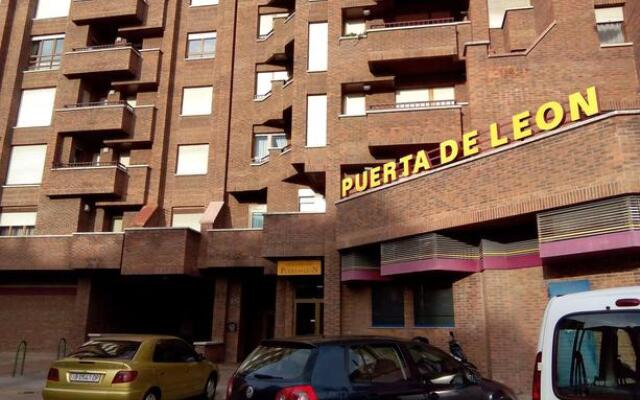 Puerta de León