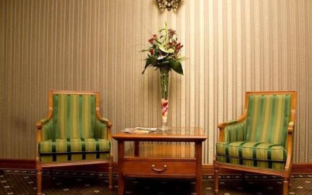 Select Hotel