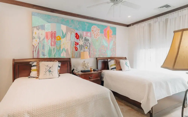 CR Luxury Altavista 2A 3 Bdrm