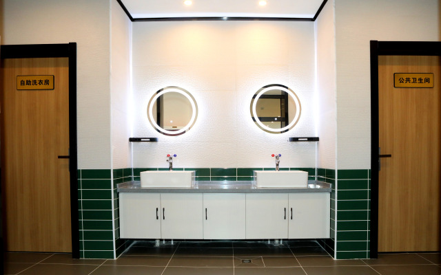 GreenTree Inn