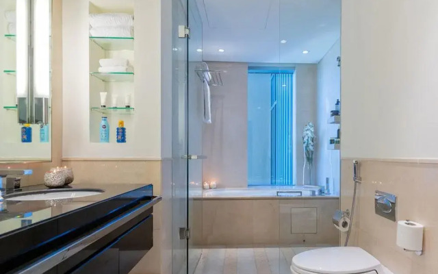 LUX The Address Dubai Marina Suite