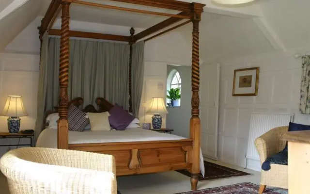Poplars Farmhouse B&B