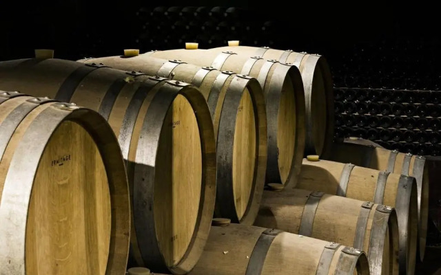 Quinta de S. Bernardo Winery & Farmhouse