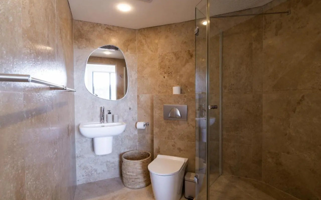 Rockwell 613 by CTHA, Cape Town