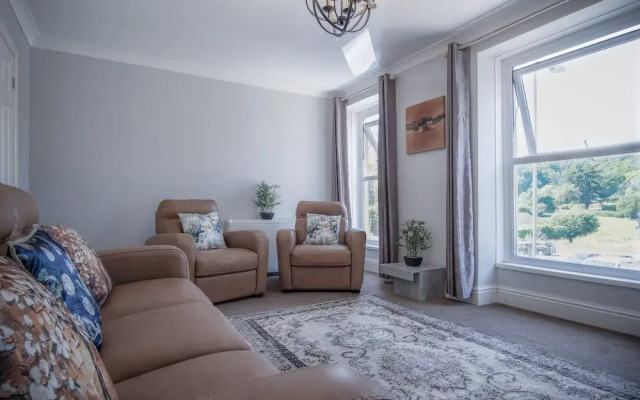 Langland Road - 2 Bedroom Town House