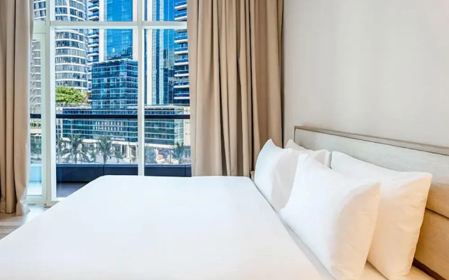 Homesgetaway-Cozy 1BR Bay Square Bldg. 9