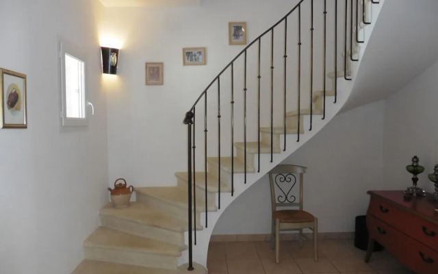 Pretty, Spacious Holiday Home With Private Pool