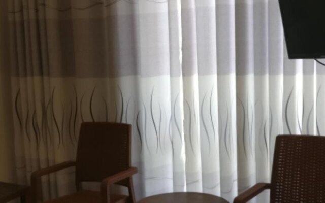 Golden Park Hotel