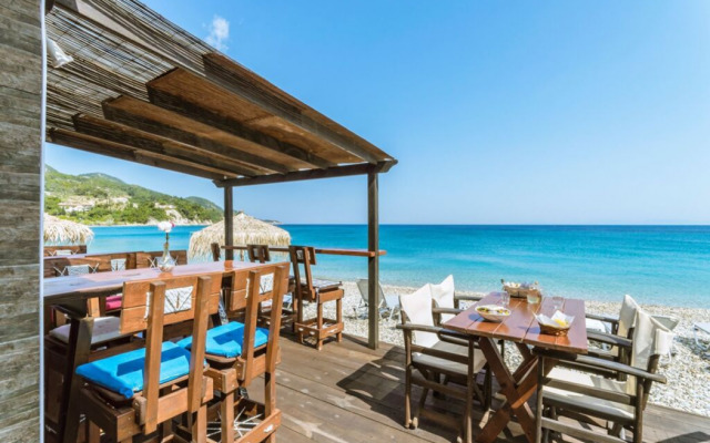 Kalidon Beach Hotel