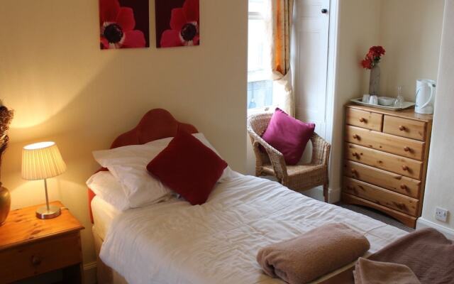 The Avenue Restaurant at The Victoria Inn