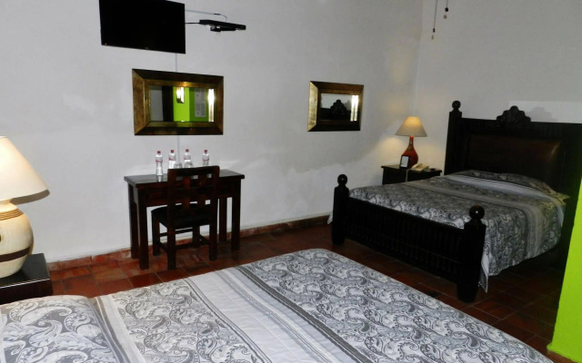Hotel Rosa Morada