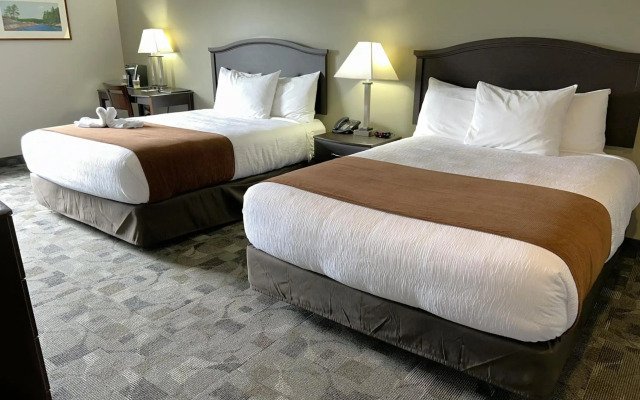 Midland Inn & Suites