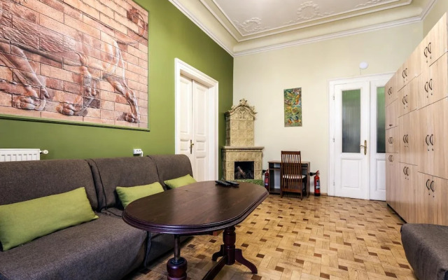 Leosphere Hostel