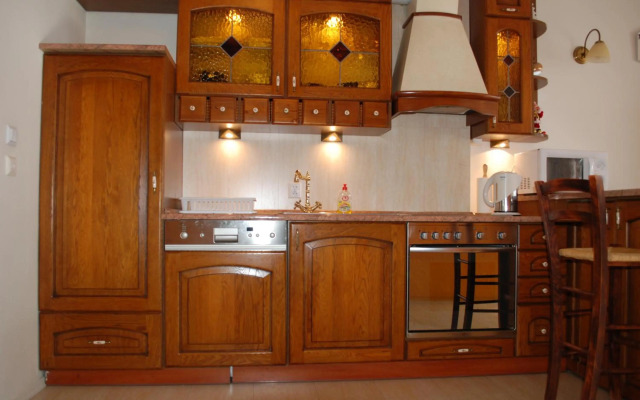 Apartament Królewski z sauną ogródkiem i tarasem