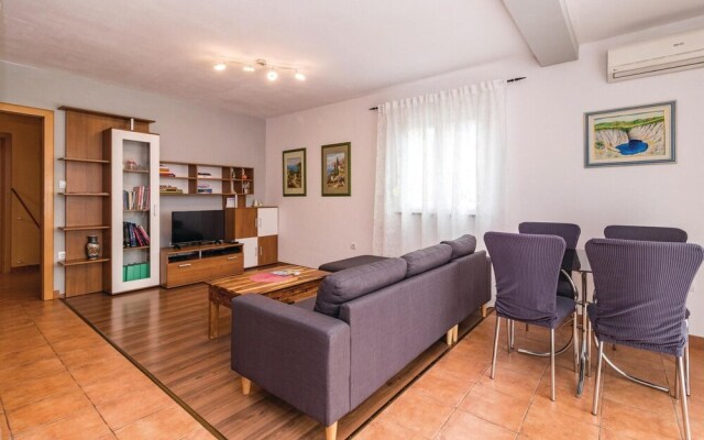 Nice Home in Skatari With Wifi and 3 Bedrooms