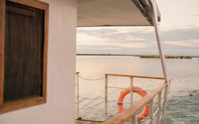 Waters Edge By Serendib