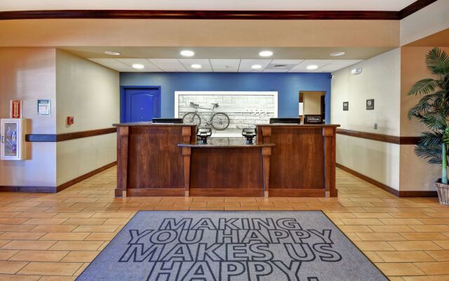 Hampton Inn & Suites Folsom