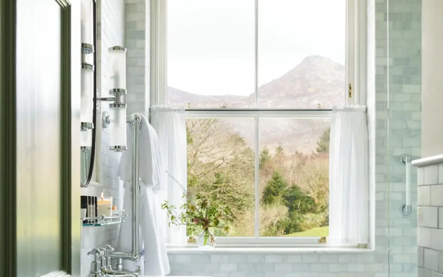 Ballynahinch Castle Hotel