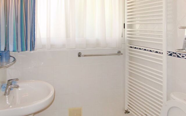 Grimaud (MAX310)