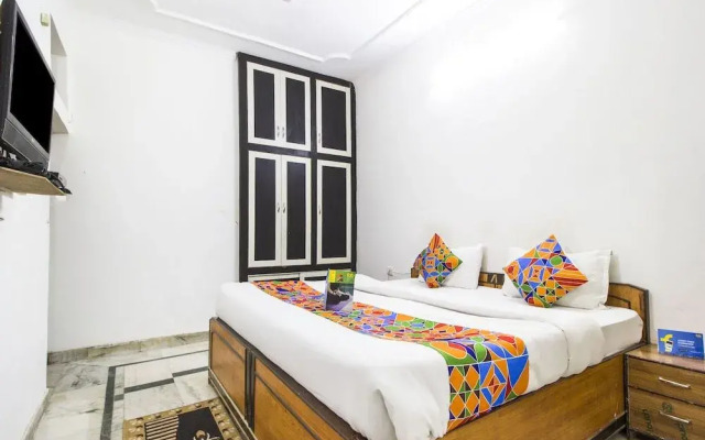 FabExpress Lotus Inn