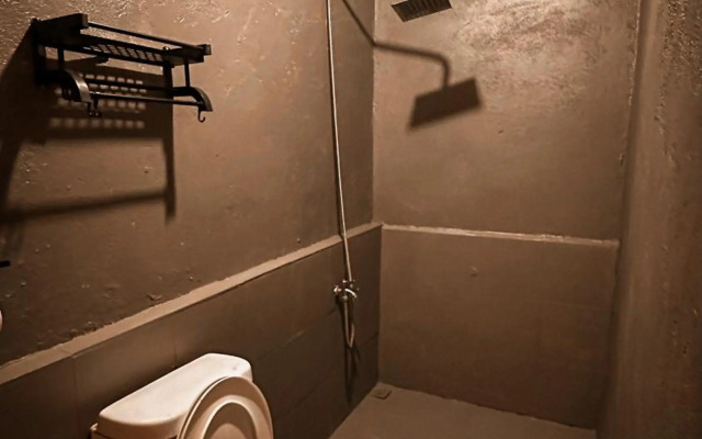 Compuesto's Guesthouse and Restobar