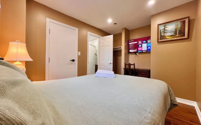 Cozy Home Near Transit & Hillcrest Mall with Free Parking
