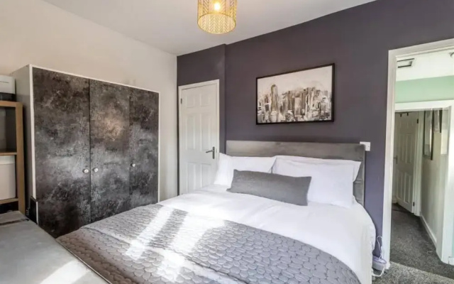 Peaceful Retreat in Telford With Modern Amenities