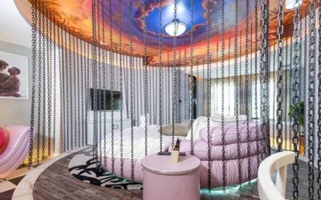 Feilite Hotel