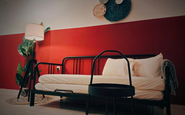 (New) 2BR Georgetown Warm and Lovely Homestay@10pax-无敌美景两房民宿 – Guest Rooms – George Town