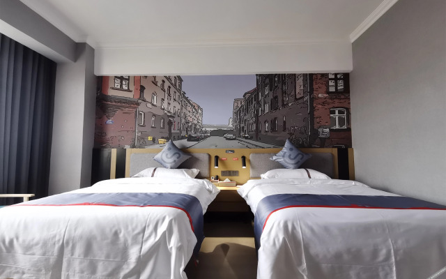 Junyi Chain Hotel (Anqing Tongcheng Haifeng Road)