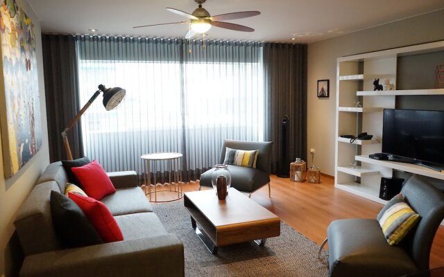 Miraflores Luxury Apartments - Shell