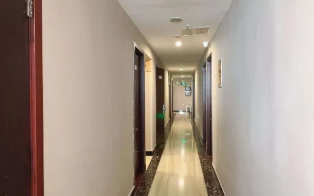Yiju Hotel (Cao'an Textile Market Dingbian Road Subway Station) – Hotel Rooms – Shanghai