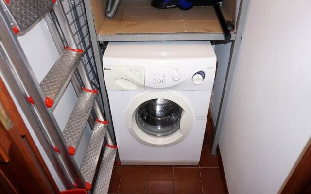 Cozy Apartment With Balcony